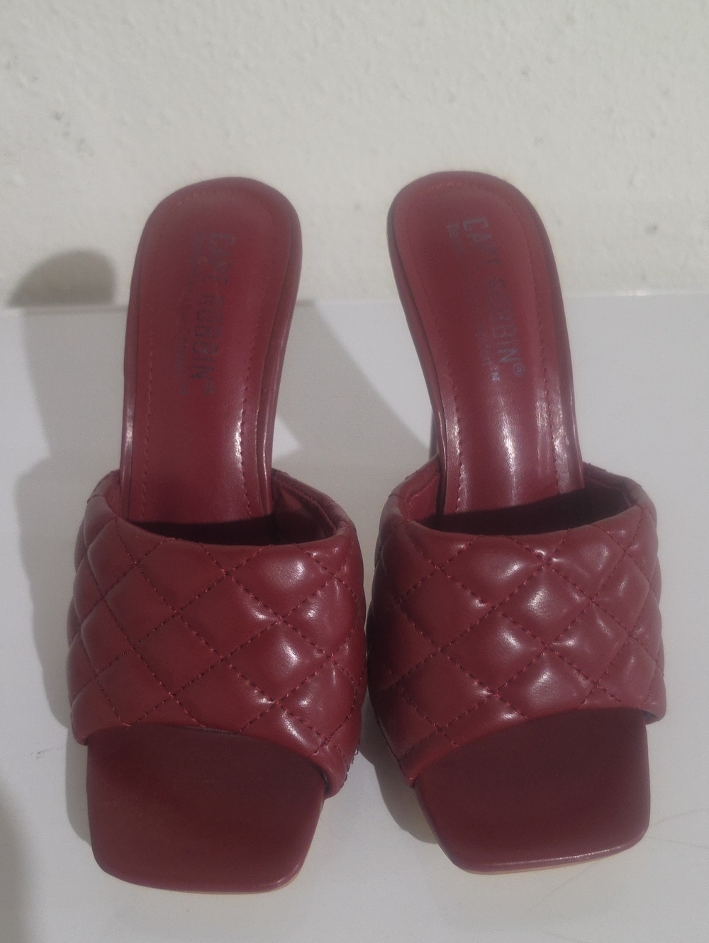 CAPE ROBBIN Quilted Slide Sandals in Plum